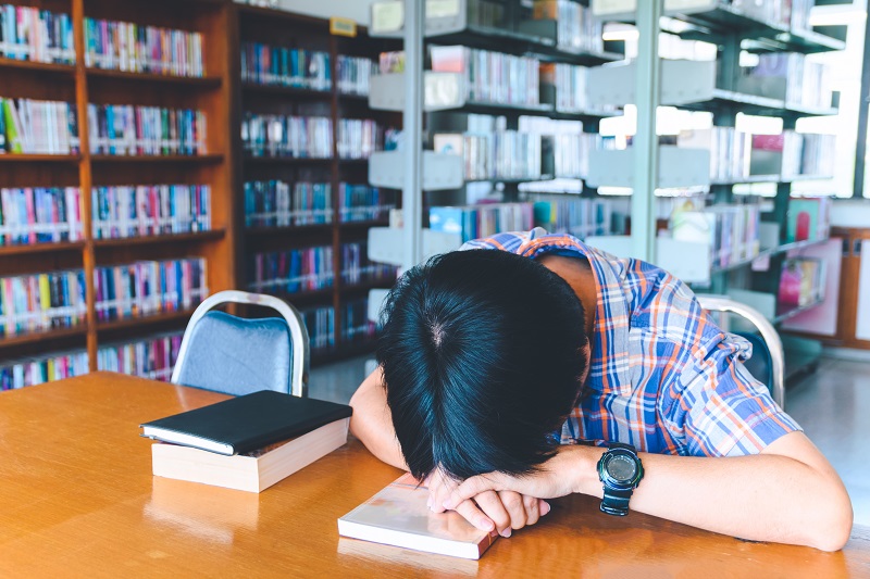 7 Cara Menghilangkan Kebiasaan Buruk Mahasiswa